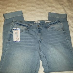 Jessica Simpson Skinny Crop jeans!